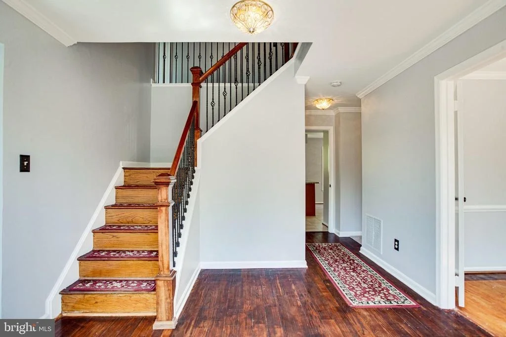 Photo of 9813 MAINSAIL DRIVE