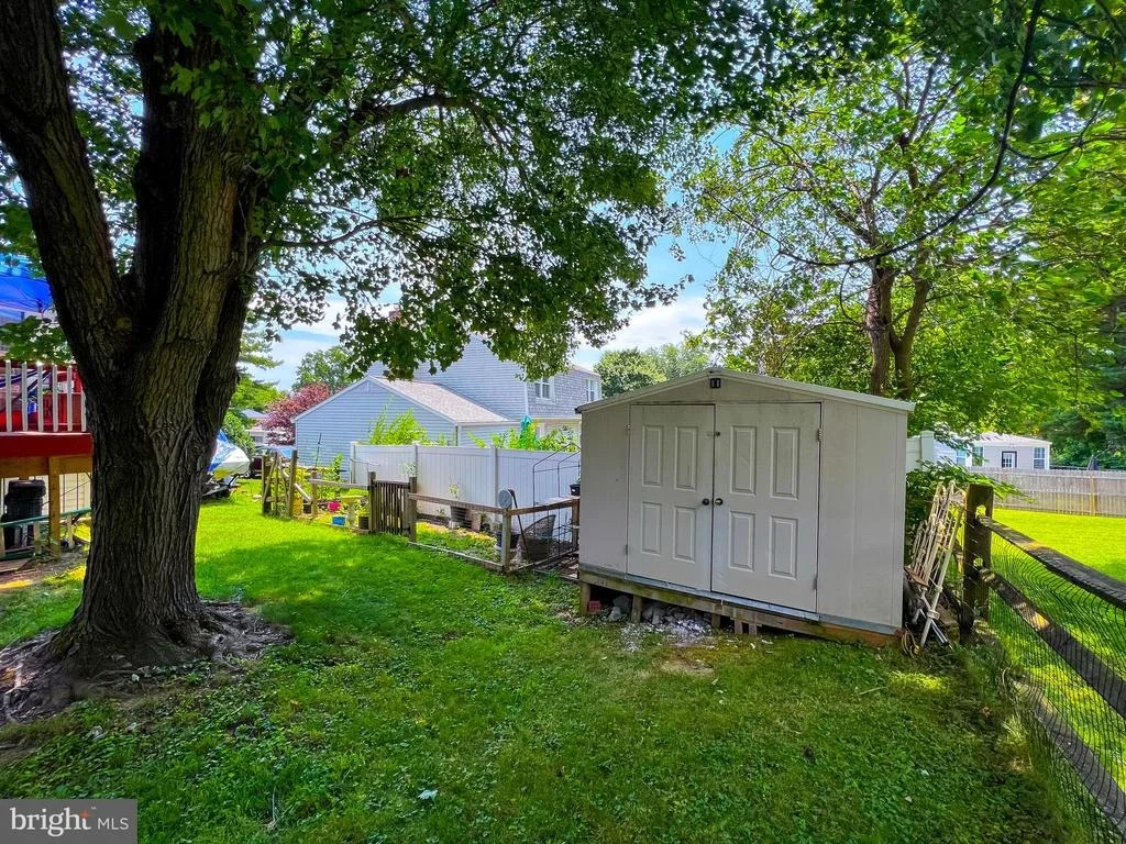 Photo of 121 DEERFIELD PLACE
