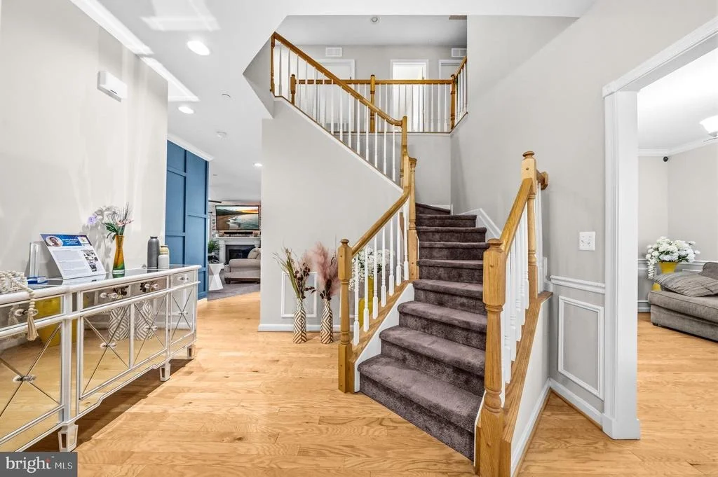 Photo of 131 FAIR BROOK WAY