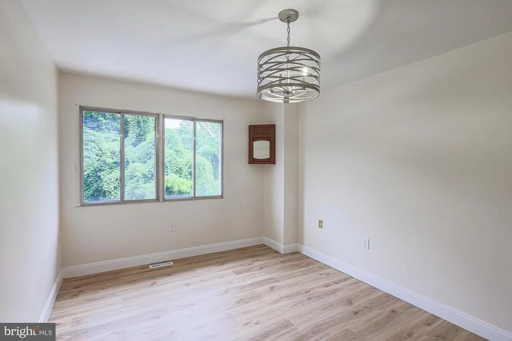 Photo of 1906 GREENHAVEN DRIVE
