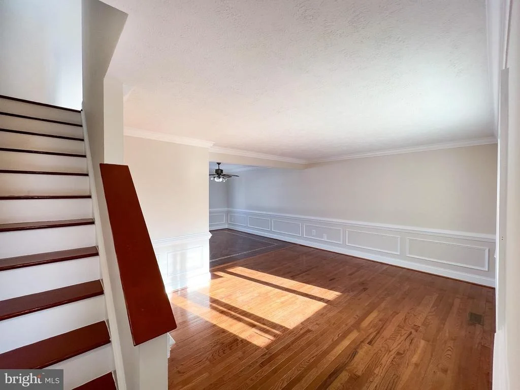 Photo of 1800 LAWNVIEW DRIVE