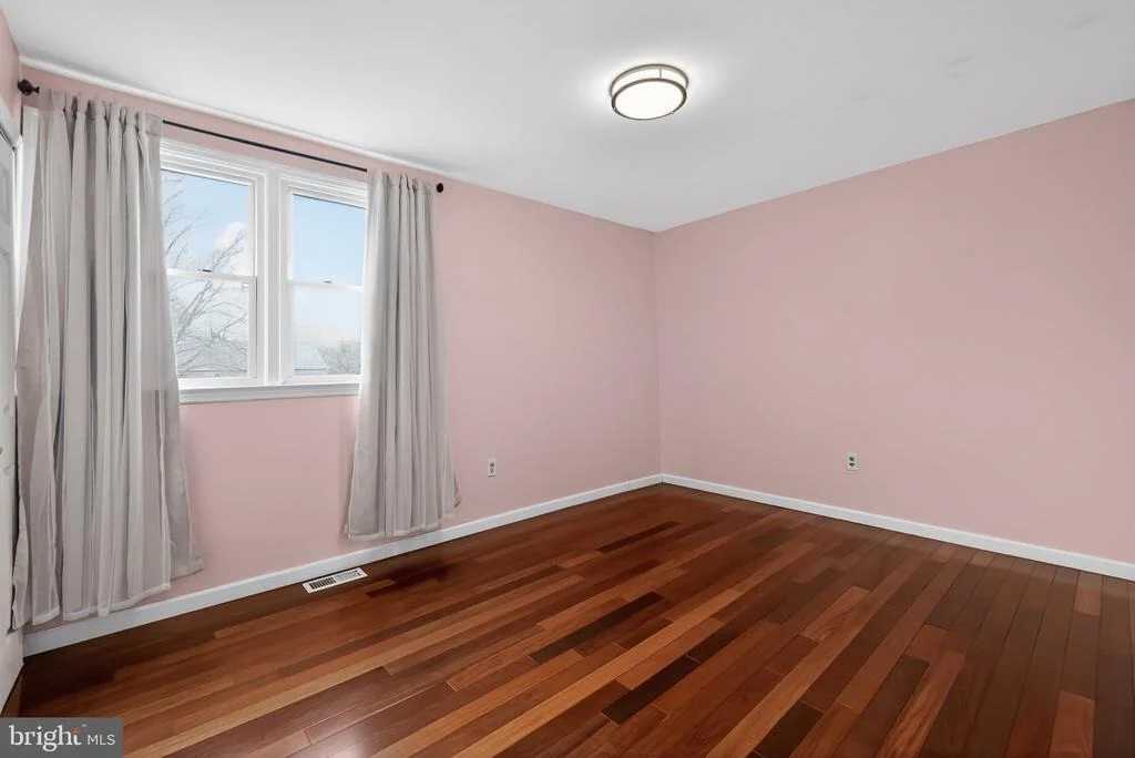 Photo of 1200 CARDINAL LANE
