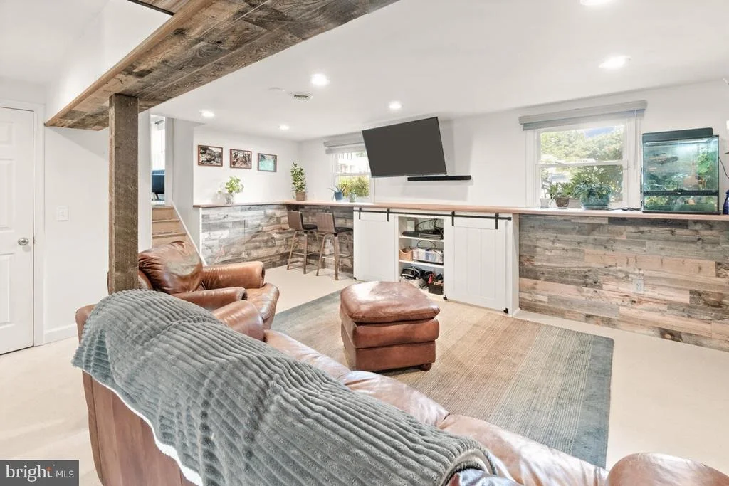 Photo of 7090 JASPER DRIVE