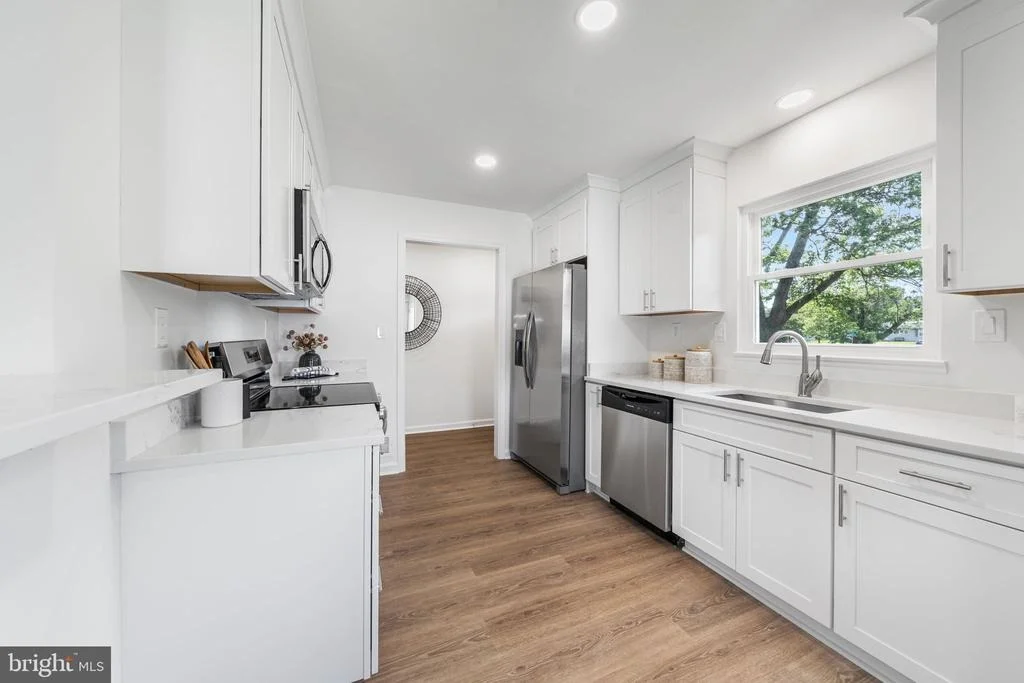 Photo of 6221 APACHE STREET