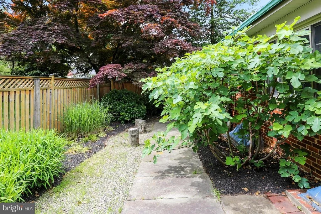 Photo of 9315 HARVEY ROAD