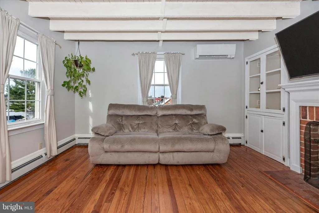 Photo of 9002 WALNUT STREET