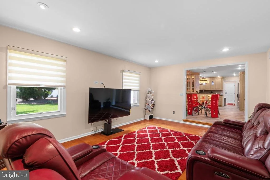 Photo of 1 W CARTWRIGHT DRIVE