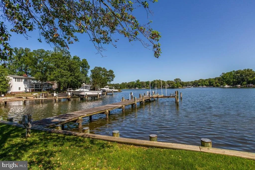 Photo of 421 EDGEWATER ROAD