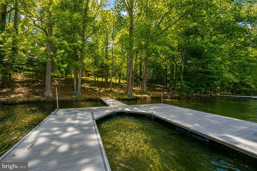 Photo of 42 RED OAK WAY