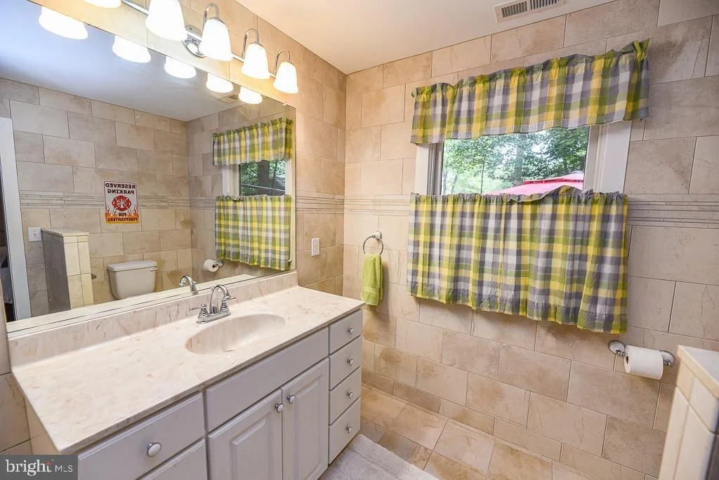 Photo of 39 N PRIMROSE LANE
