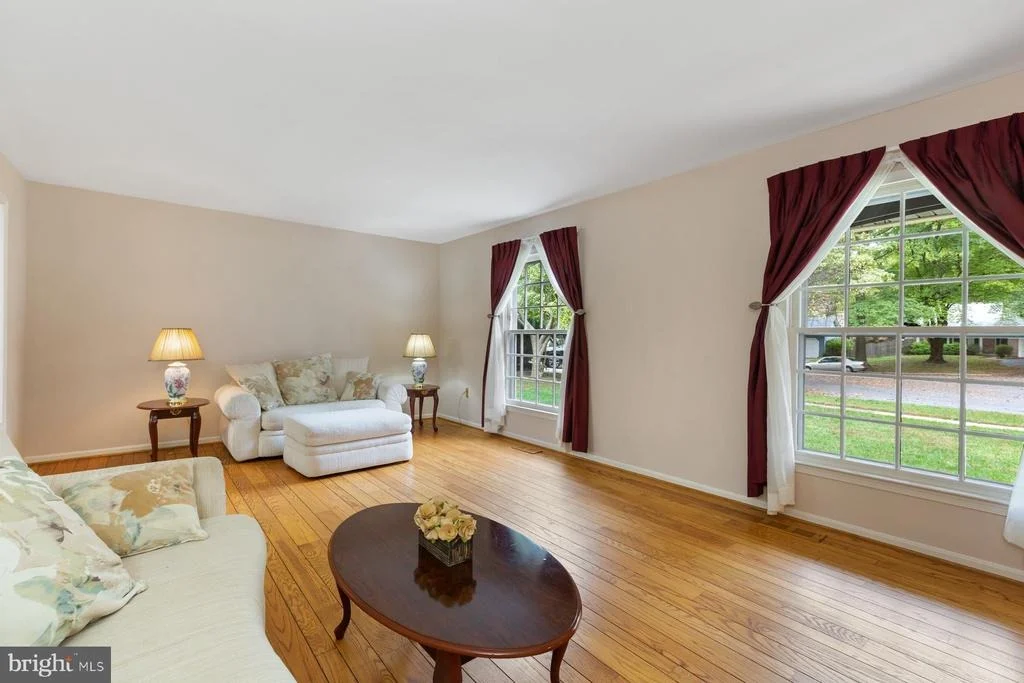 Photo of 19221 GATLIN DRIVE