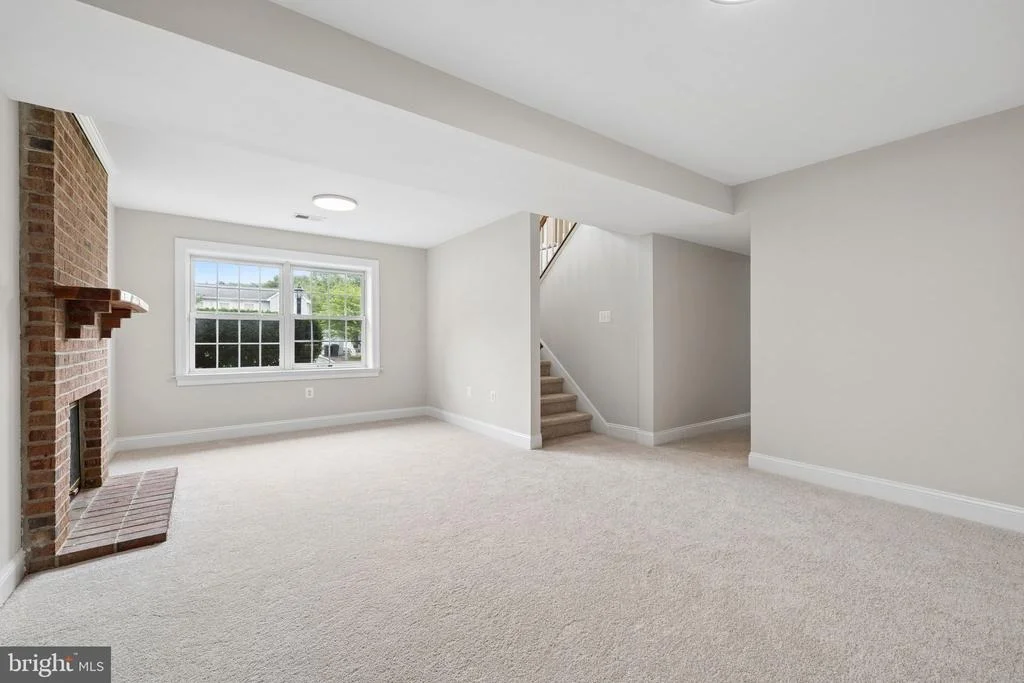 Photo of 5842 RIVERSIDE DRIVE
