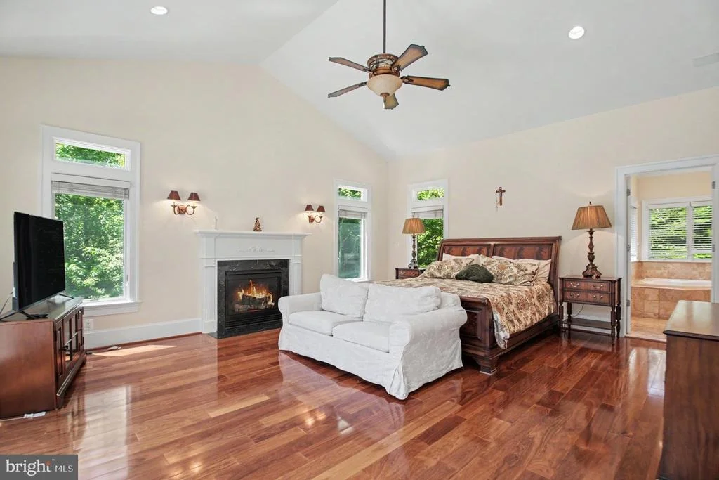Photo of 5985 SAINT CATHERINES LANE