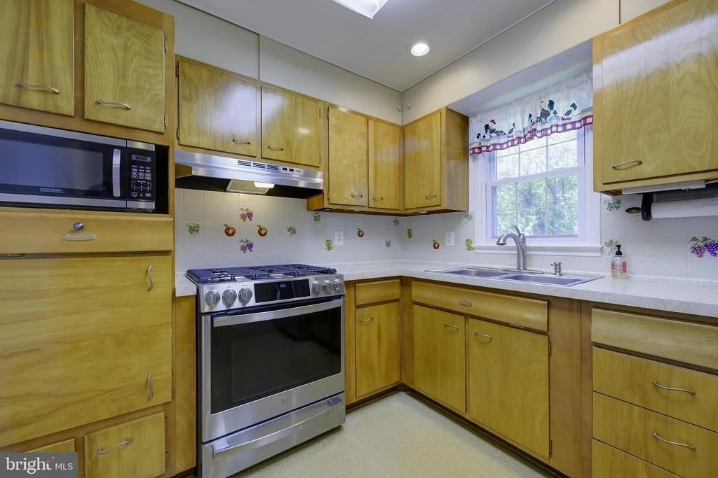 Photo of 3891 DOMINION DRIVE
