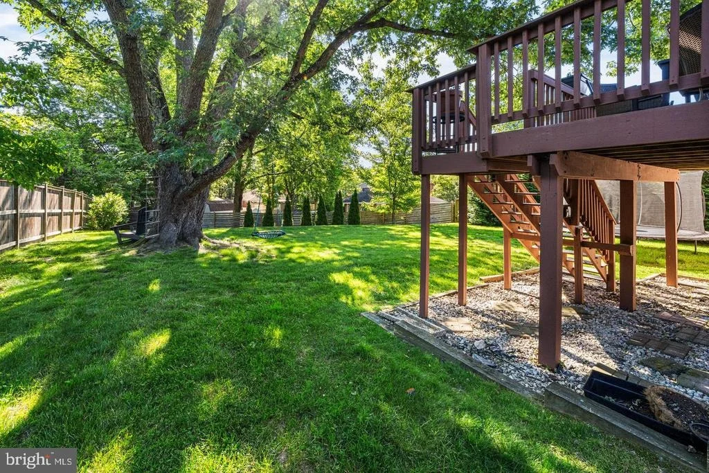 Photo of 2305 PEGGY LANE