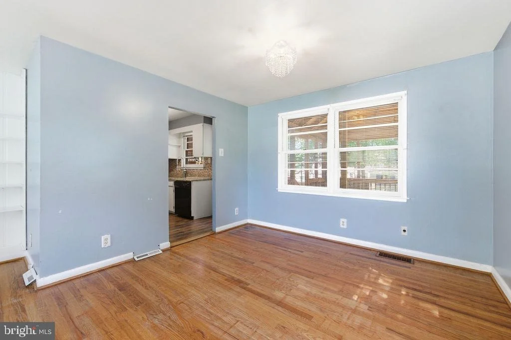 Photo of 9516 PARK AVENUE