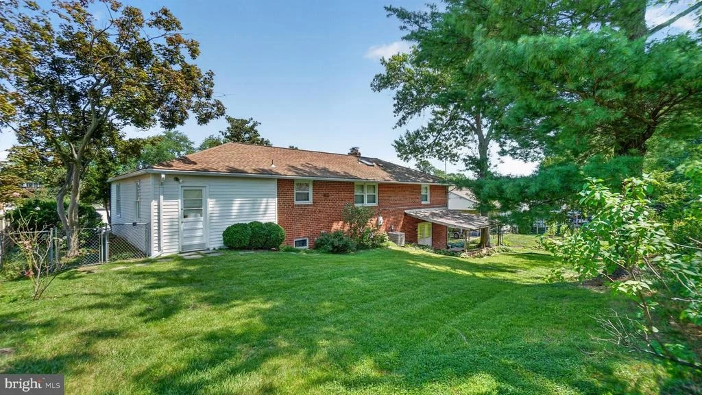Photo of 3131 CASTLELEIGH ROAD