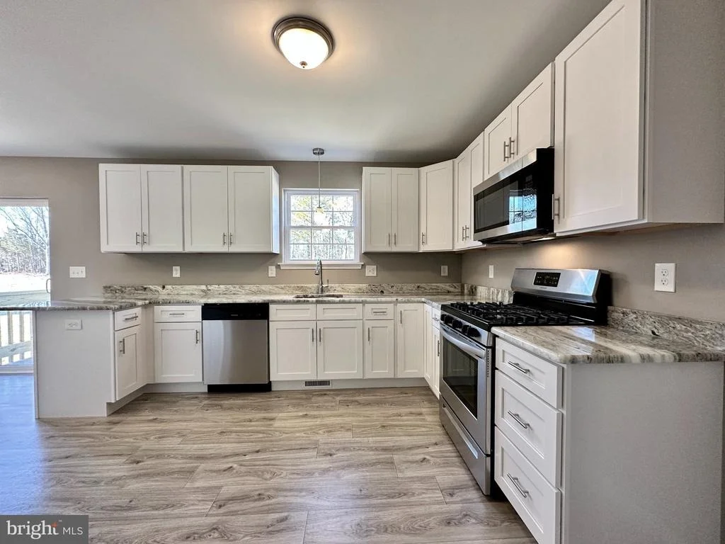 Photo of 1062 HICKORY DRIVE
