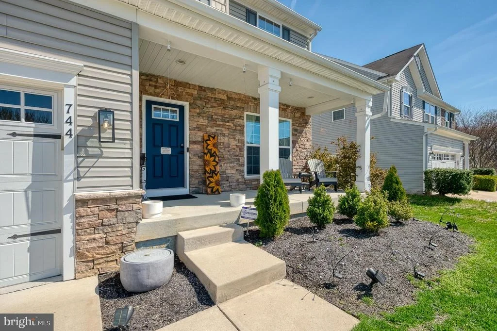Photo of 744 FALCON LANE