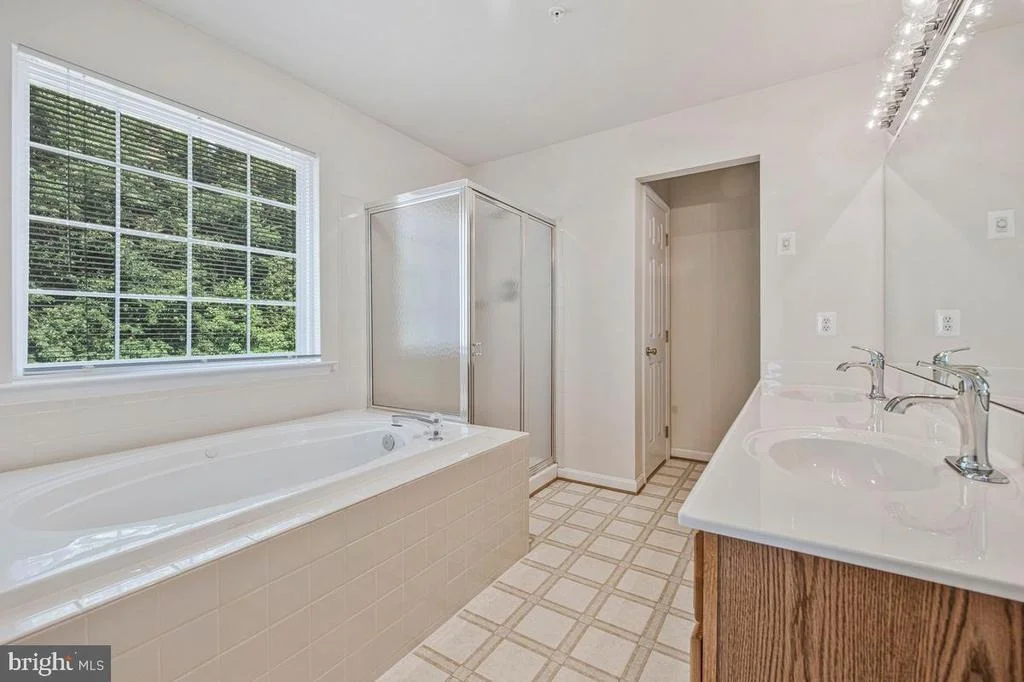 Photo of 7400 GEORGIAN DRIVE