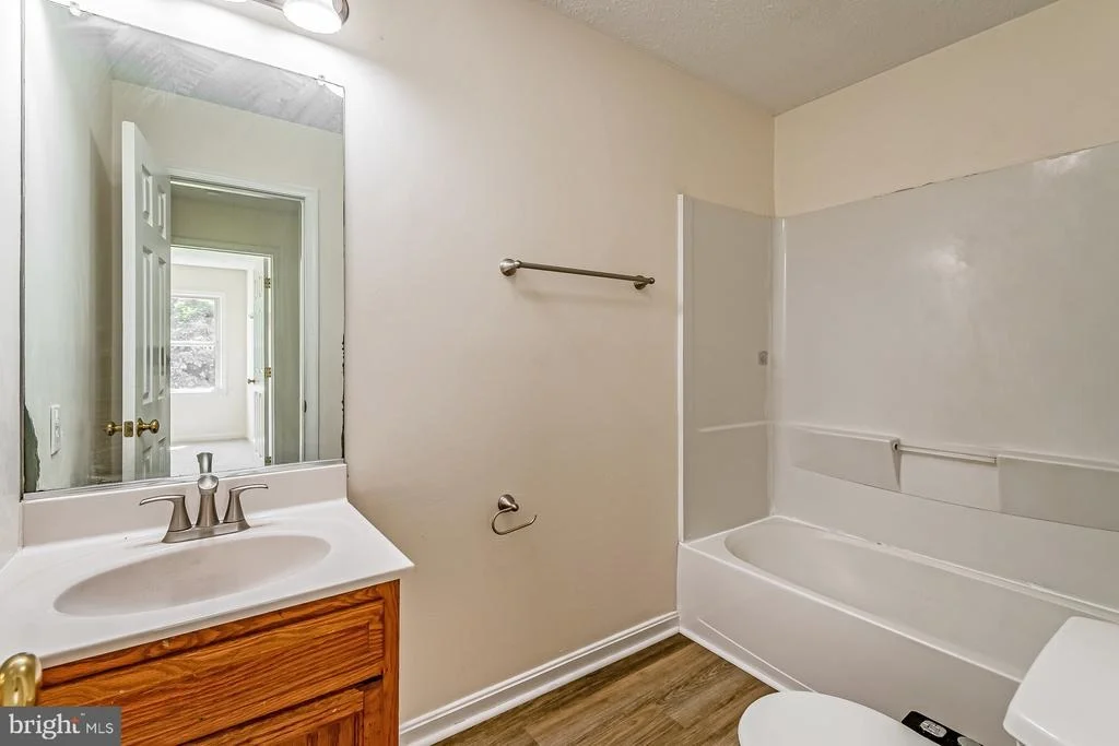 Photo of 9577 ROYS LANE