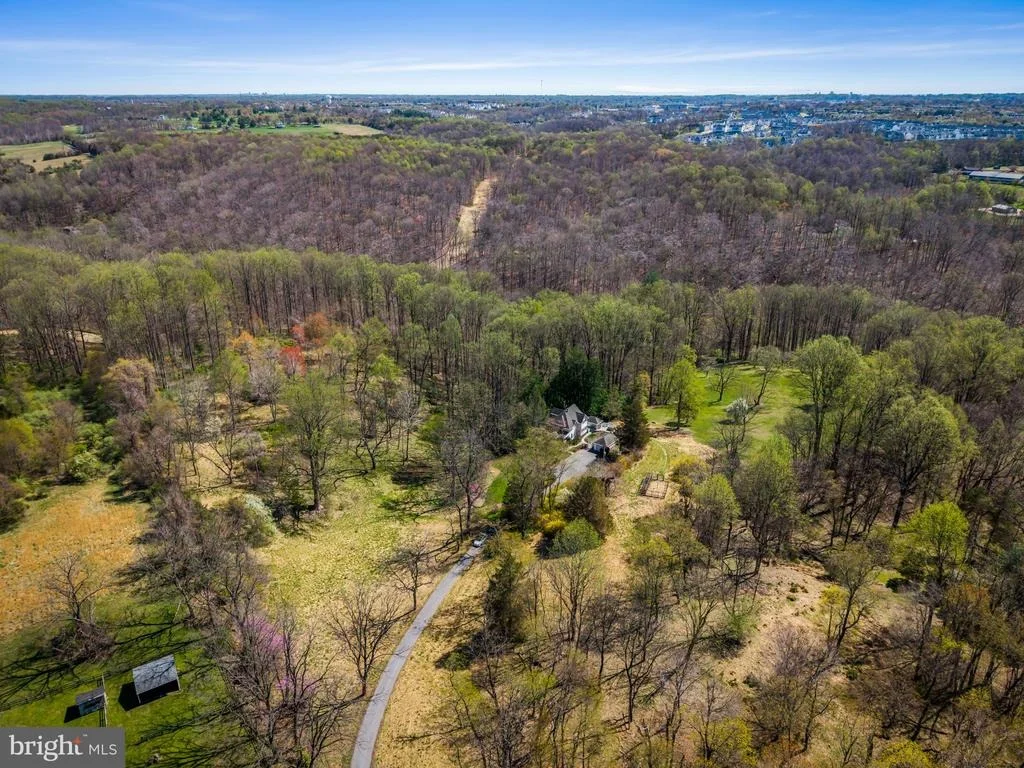 Photo of 8230 DOGWOOD ROAD