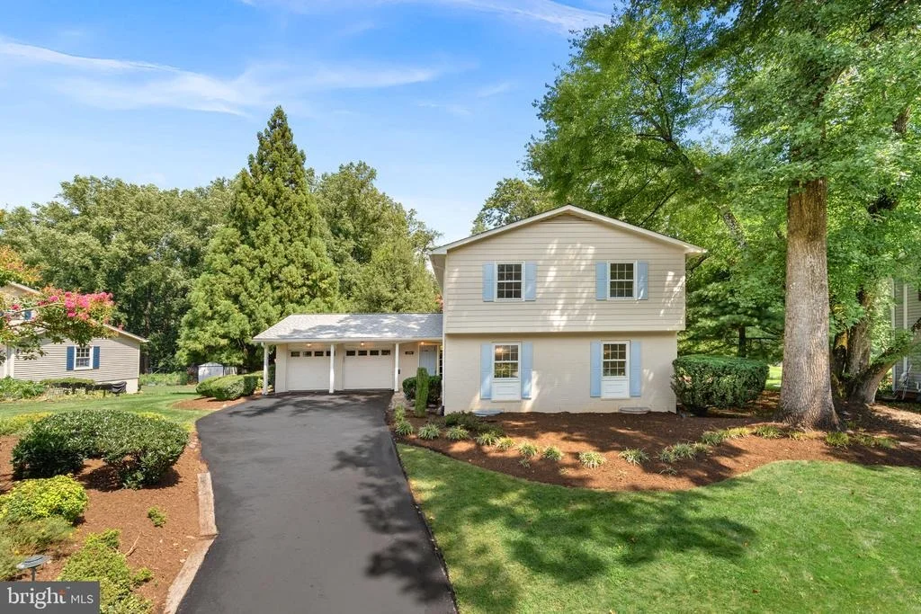 Photo of 3241 BETSY LANE