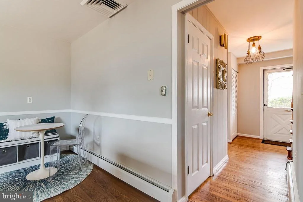 Photo of 9702 LONGVIEW DRIVE