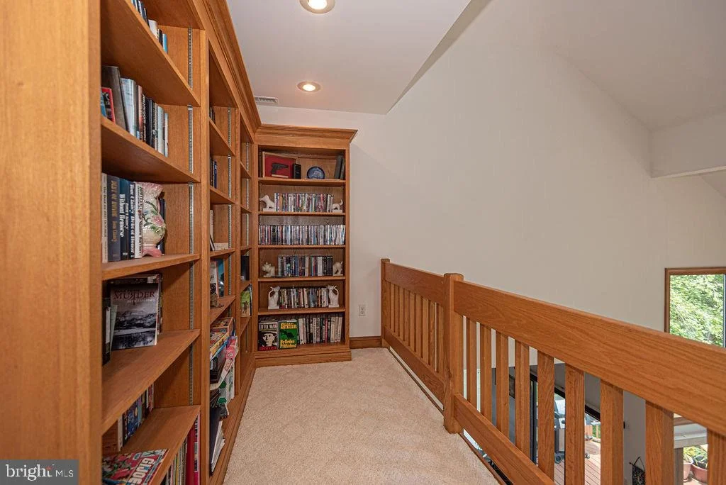 Photo of 23 HARLAN TRACE