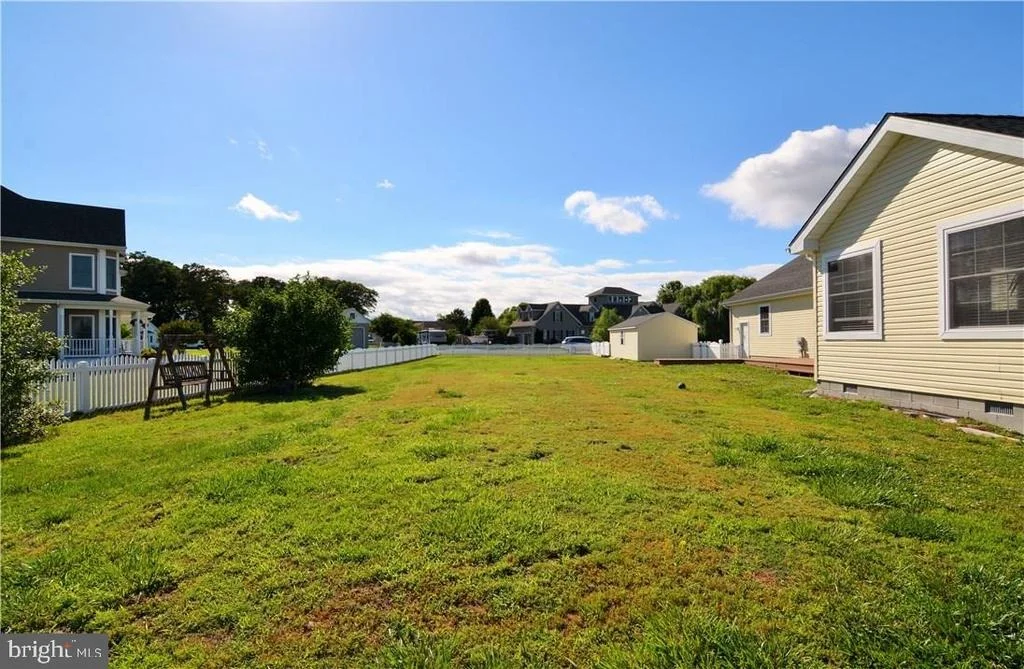 Photo of 502 MAPLE COURT