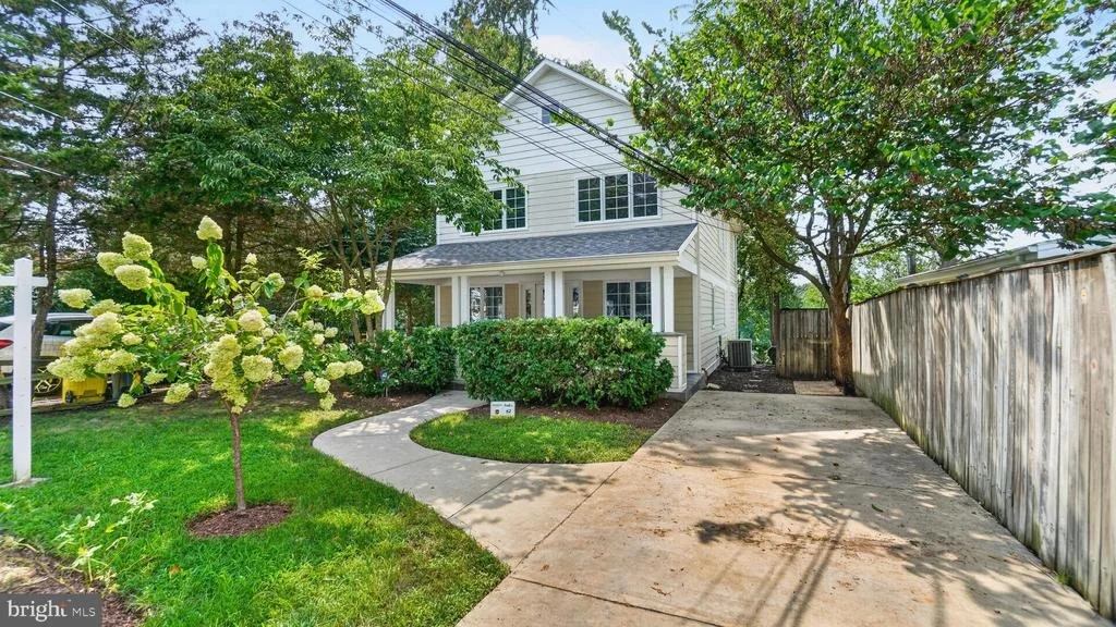 Photo of 7732 W SHORE ROAD W