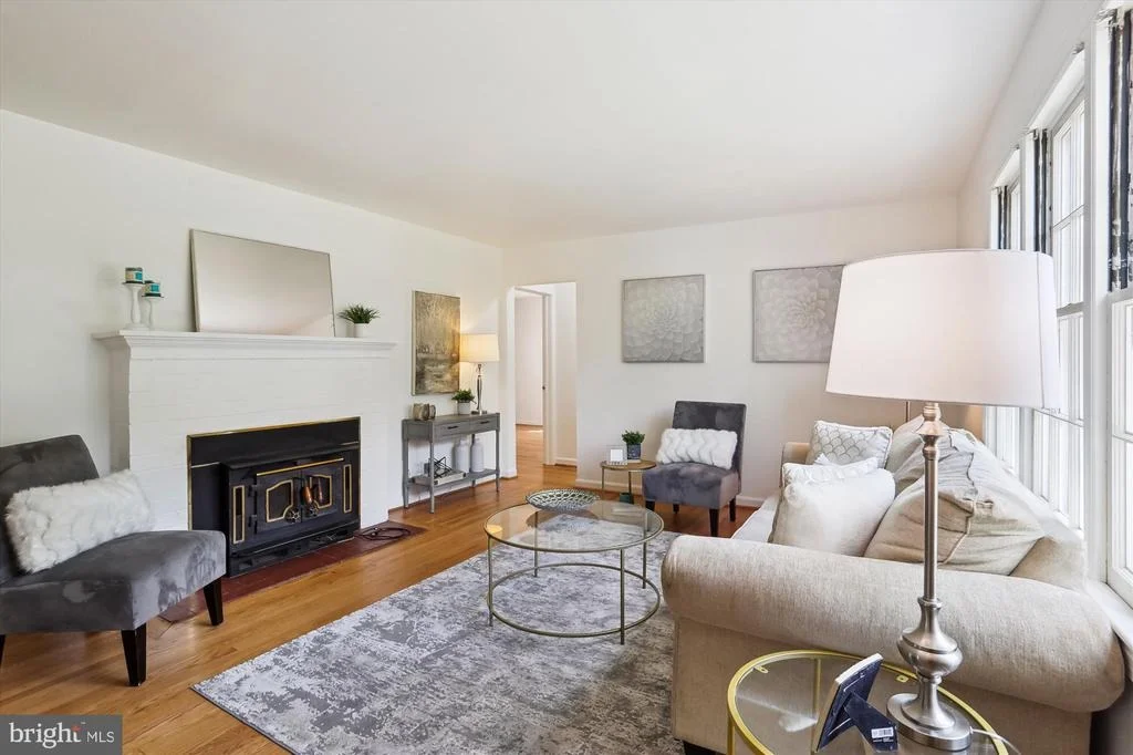 Photo of 17 PIPING ROCK DRIVE