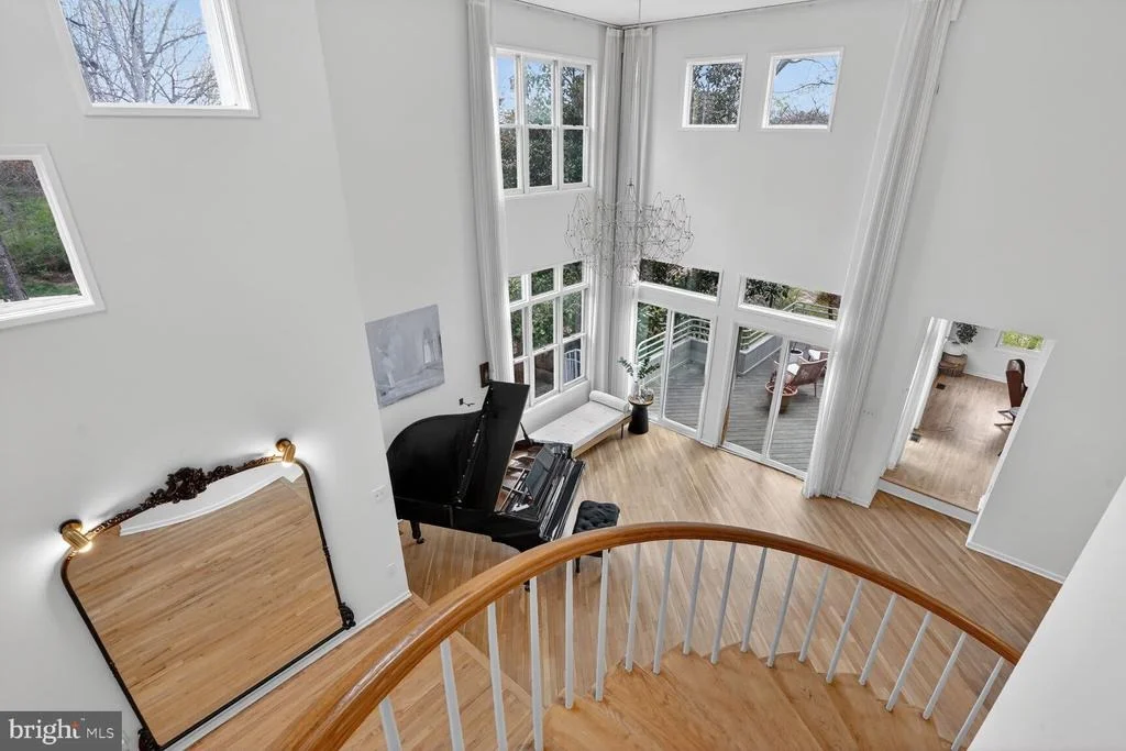 Photo of 2028 BEACON PLACE