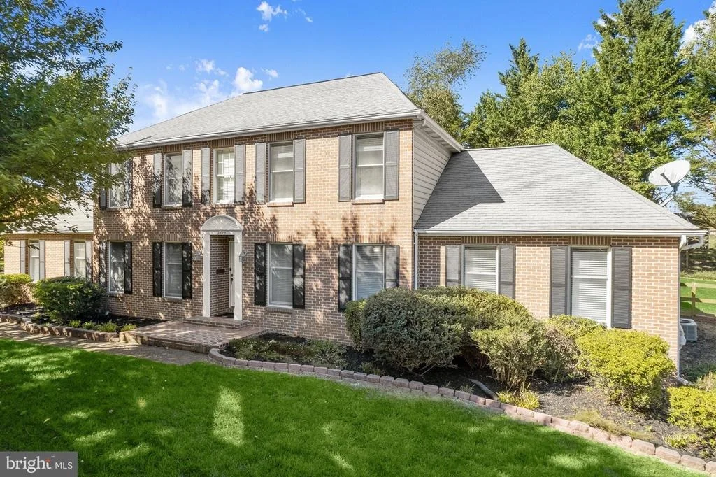 Photo of 1672 THRASHER DRIVE