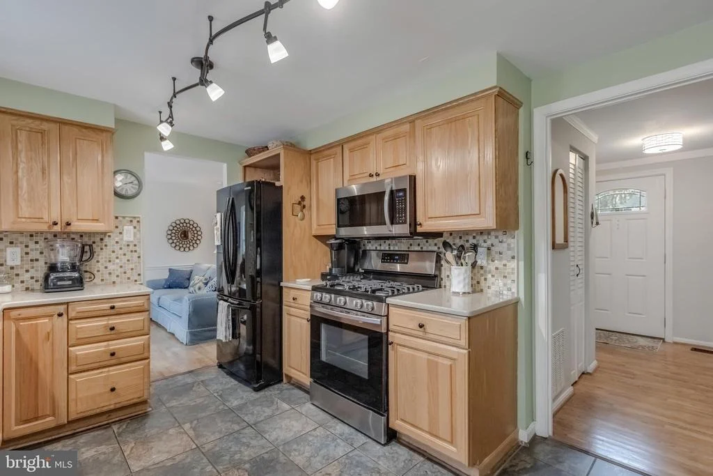 Photo of 2232 DECKMAN LANE