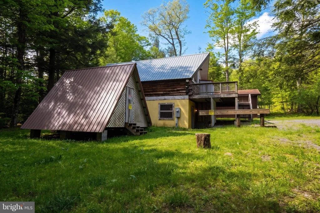 Photo of 1099 TABLE ROCK ROAD