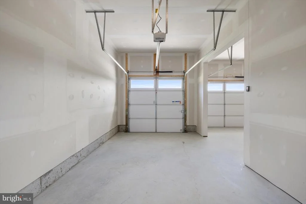 Photo of 9191 PEACH TREE DRIVE