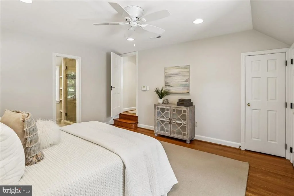 Photo of 3202 PICKWICK LANE
