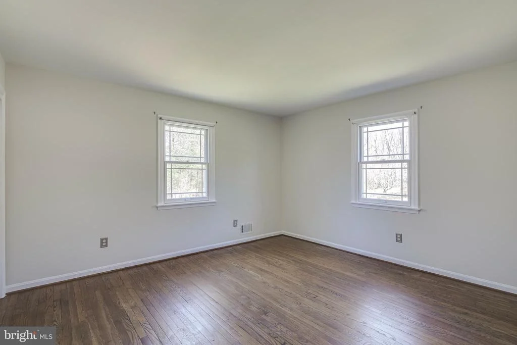 Photo of 1699 JUSTIN DRIVE