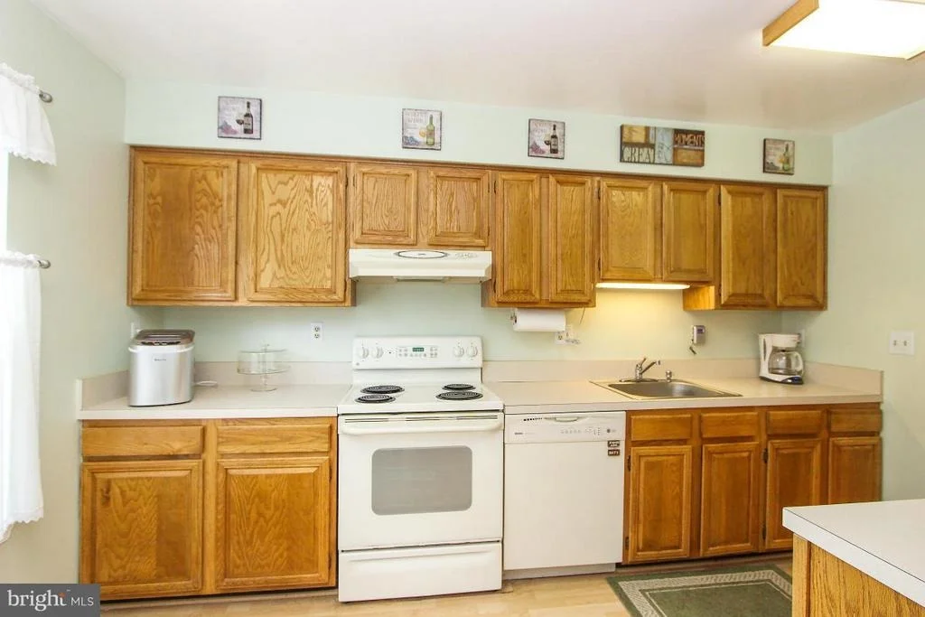 Photo of 19008 MCFARLIN DRIVE