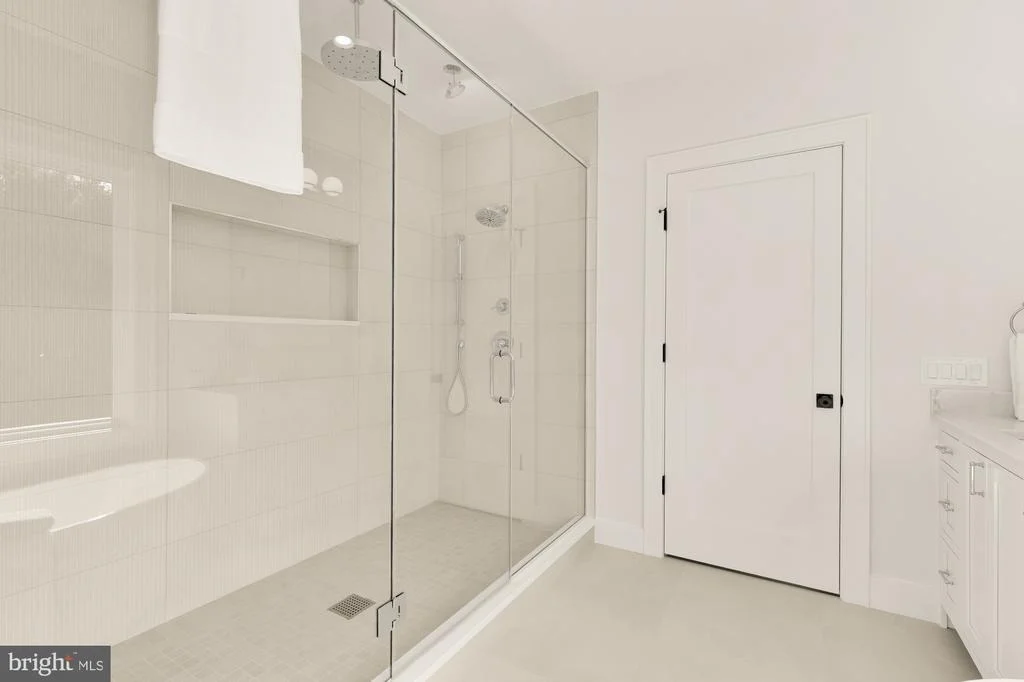 Photo of 9508 FOREST ROAD