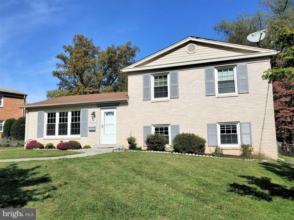 Photo of 13113 FOXHALL DRIVE
