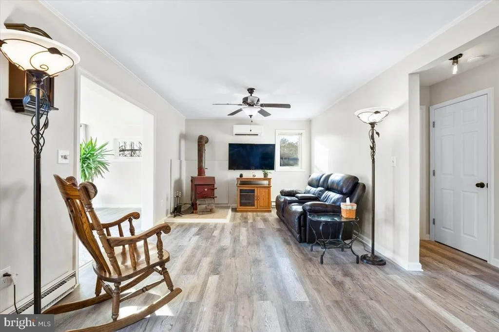 Photo of 6936 LINGANORE ROAD