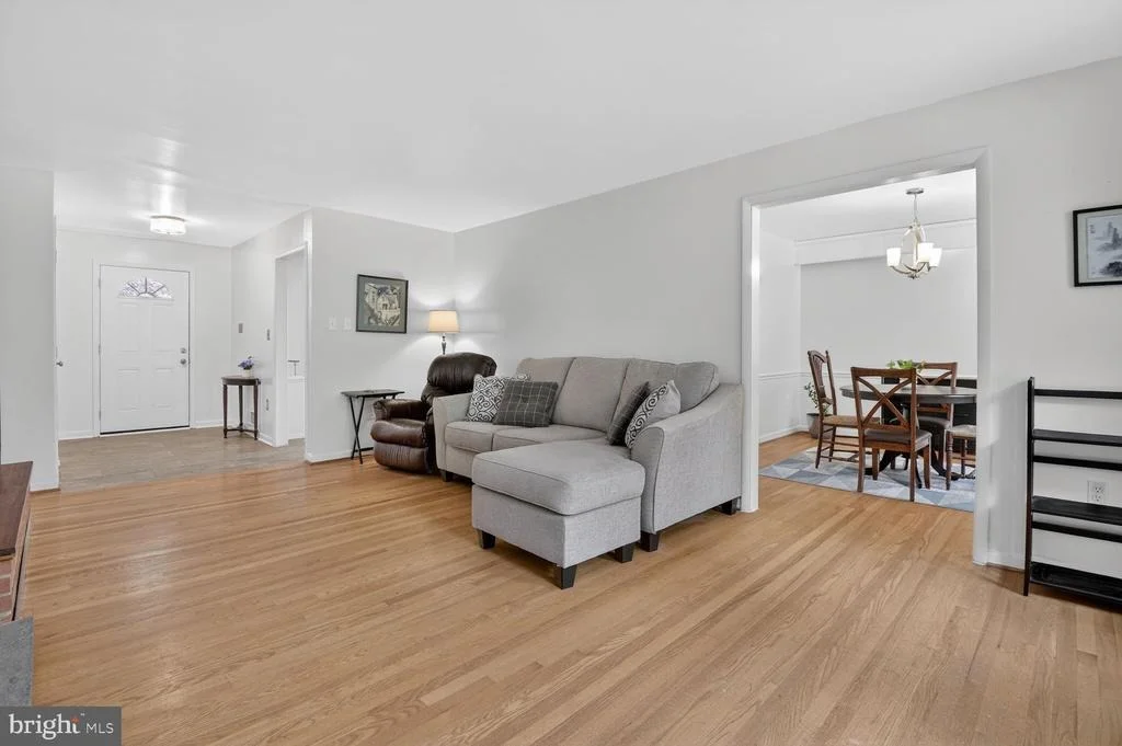 Photo of 13004 CHESTNUT OAK DRIVE