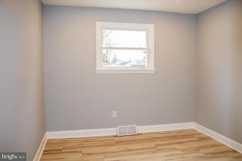 Photo of 952 COLUMBUS ROAD