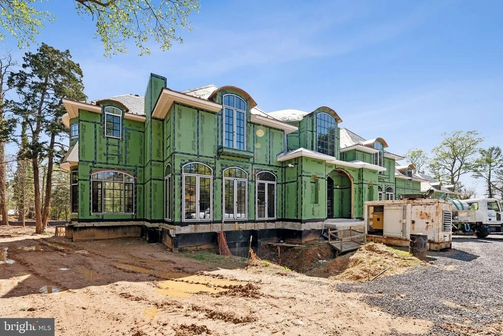 Photo of 1171 CHAIN BRIDGE ROAD
