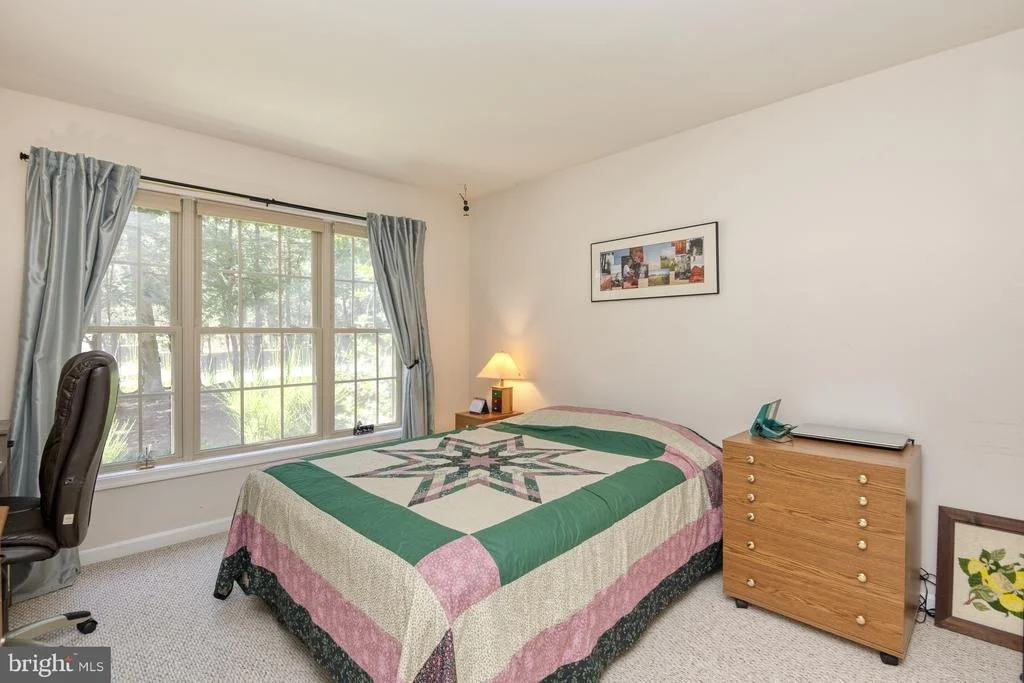Photo of 23523 HOLLY CIRCLE