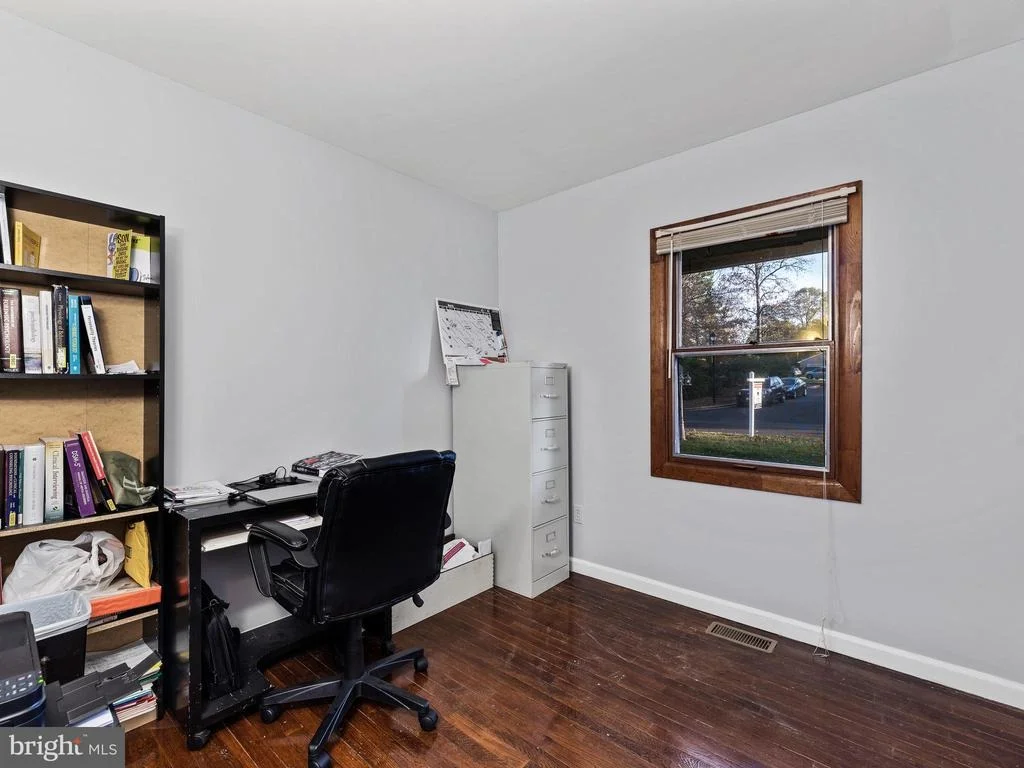 Photo of 8518 BRIARCROFT LANE
