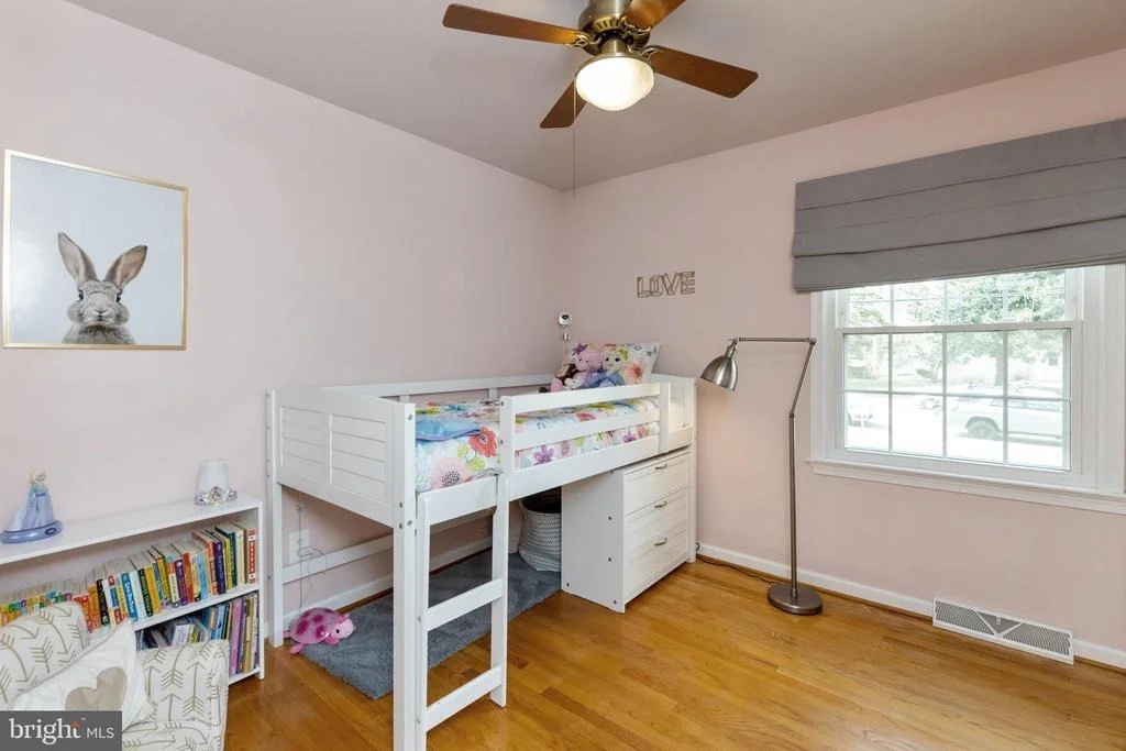 Photo of 3917 KING ARTHUR ROAD