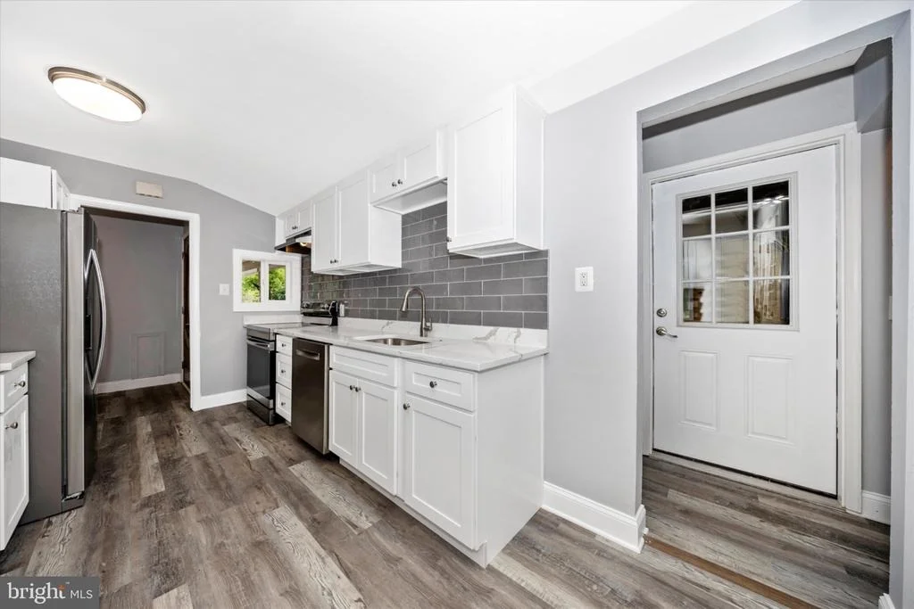 Photo of 12117 SUNNYVIEW DRIVE